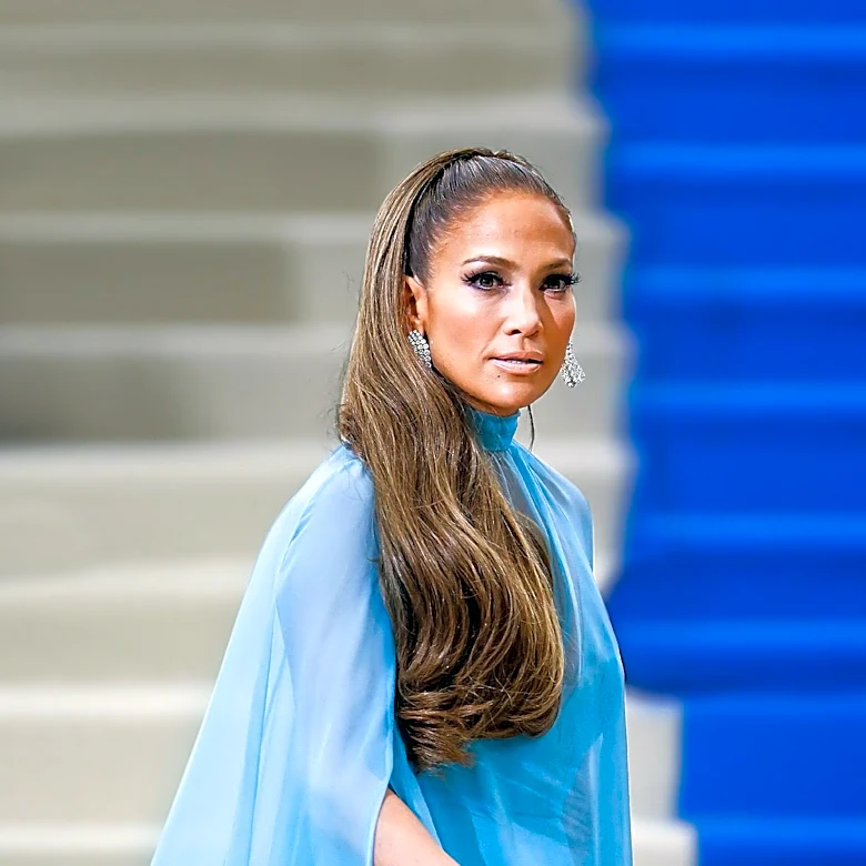 Jennifer Lopez Confronts Paparazzi in Paris Amid Fashion Week Appearances