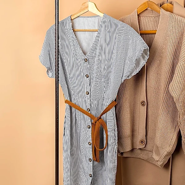 Minimalist Fashion Emphasizes Simplicity and Quality Over Trends