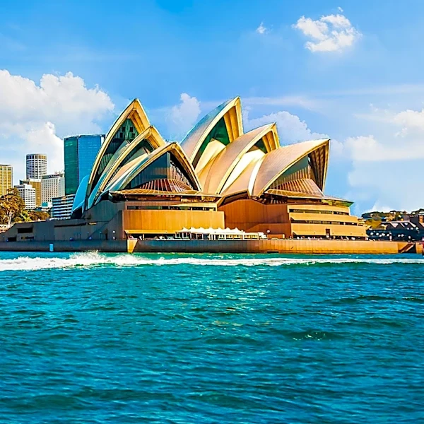 Wonderful Machine Highlights Photographer Ryan Smith's Family Trip to Australia on Instagram