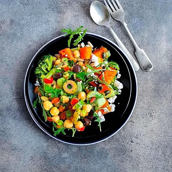 Seafood Salad Calories Vary Significantly Based on Ingredients and Preparation