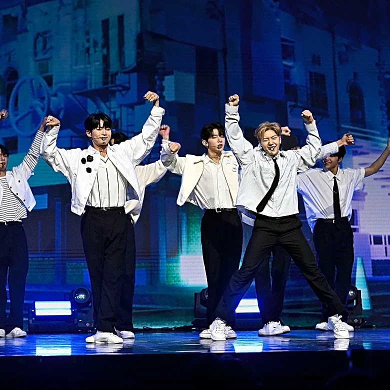 K-Pop's Global Expansion Highlighted by International Recognition of Major Groups
