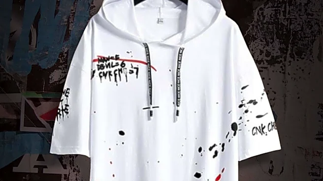 Soft Grunge: A Fashion and Music Subgenre Defined by Wearable Aesthetics and Muted Tones