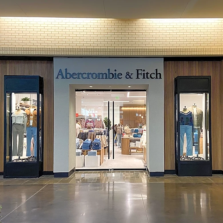 Abercrombie  Fitch Stock Deemed Overvalued Despite Strong Fundamentals and Earnings Beat