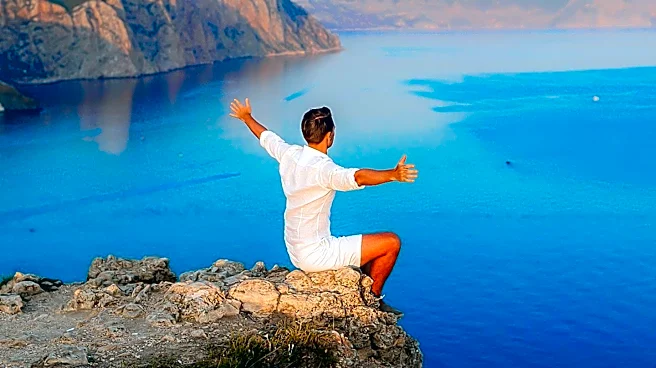 Solo Travel Offers Personal Growth and Freedom, with Key Destinations Recommended for First-Timers