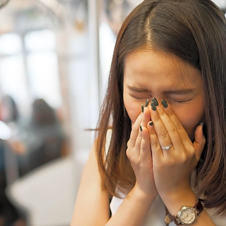 Actress Lee Min-jung Expresses Distress Over Son's Declining Eyesight, Citing Genetic Link