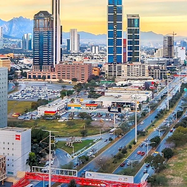 Mexico's Fixed Investment Rebounds Driven by Construction and Imported Machinery