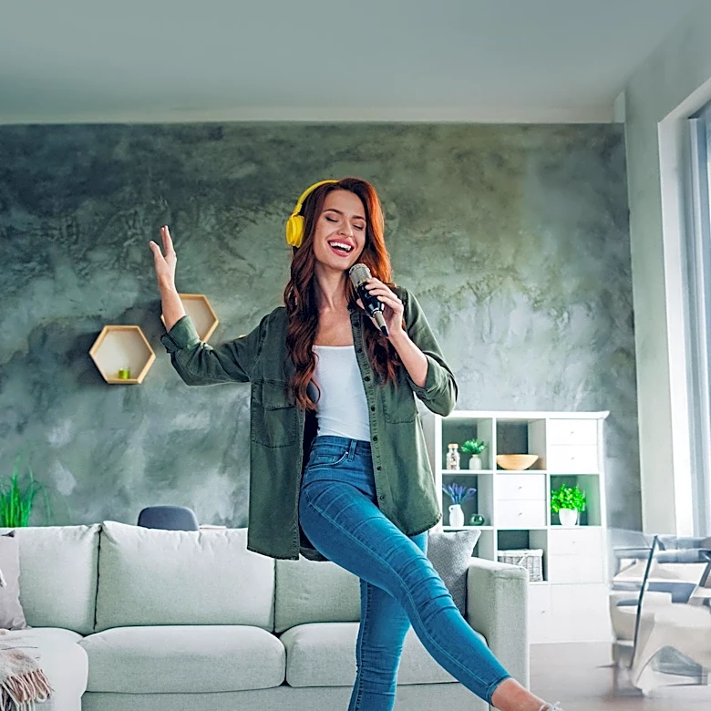 Prime Video Features 'Song Sung Blue' in Documentary and Karaoke Formats