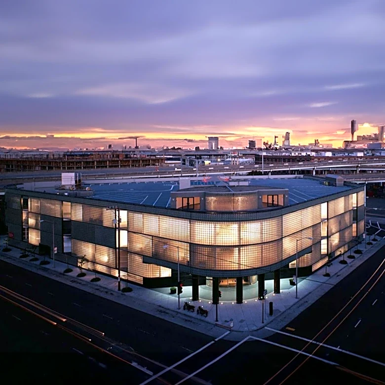 Olaver Architecture Designs Two-Story Glass Block Studio in Melbourne