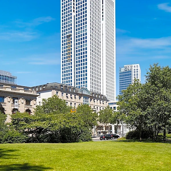UBS Asset Management Expands Northern Trust Partnership, Exits Fund Administration Business