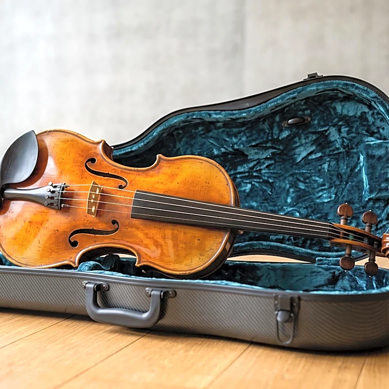 Clark Snavely, MIC Alumnus, Welcomed by Stradivari Society with Rare Violin Loan