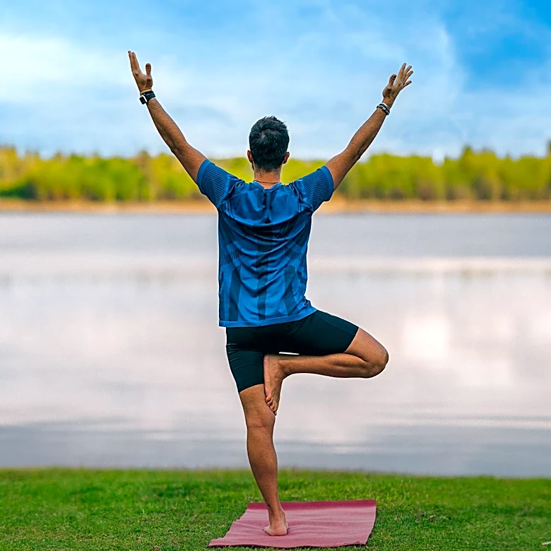 Paddleboard Yoga Gains Popularity as a Unique Wellness Activity