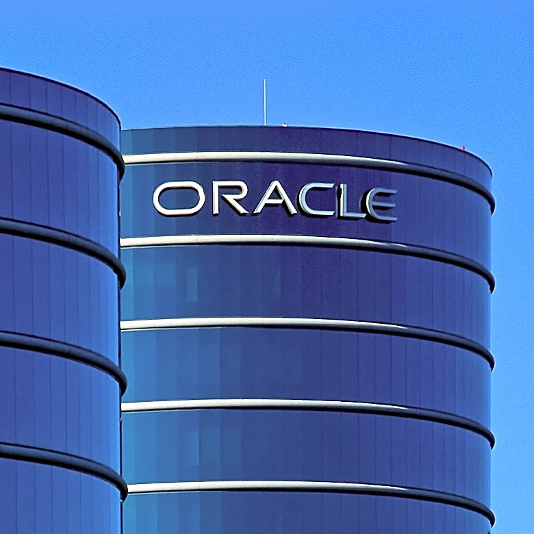 Oracle Stock Declines Amidst Revised OpenAI Revenue Projections and Debt Concerns