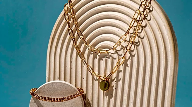 Streetwear Accessories Evolve Beyond Chains, Incorporating Vintage and Sculptural Designs