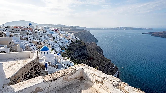 Santorini, Greece: A Guide to Tipping Practices for Visitors