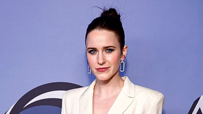 Rachel Brosnahan Stars in Western 'Dead for a Dollar' as Woman Fleeing Marriage