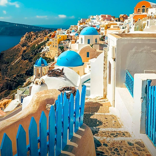 Santorini Featured in 8-Day Greek Highlights Tour, Emphasizing Cultural and Volcanic Landscapes