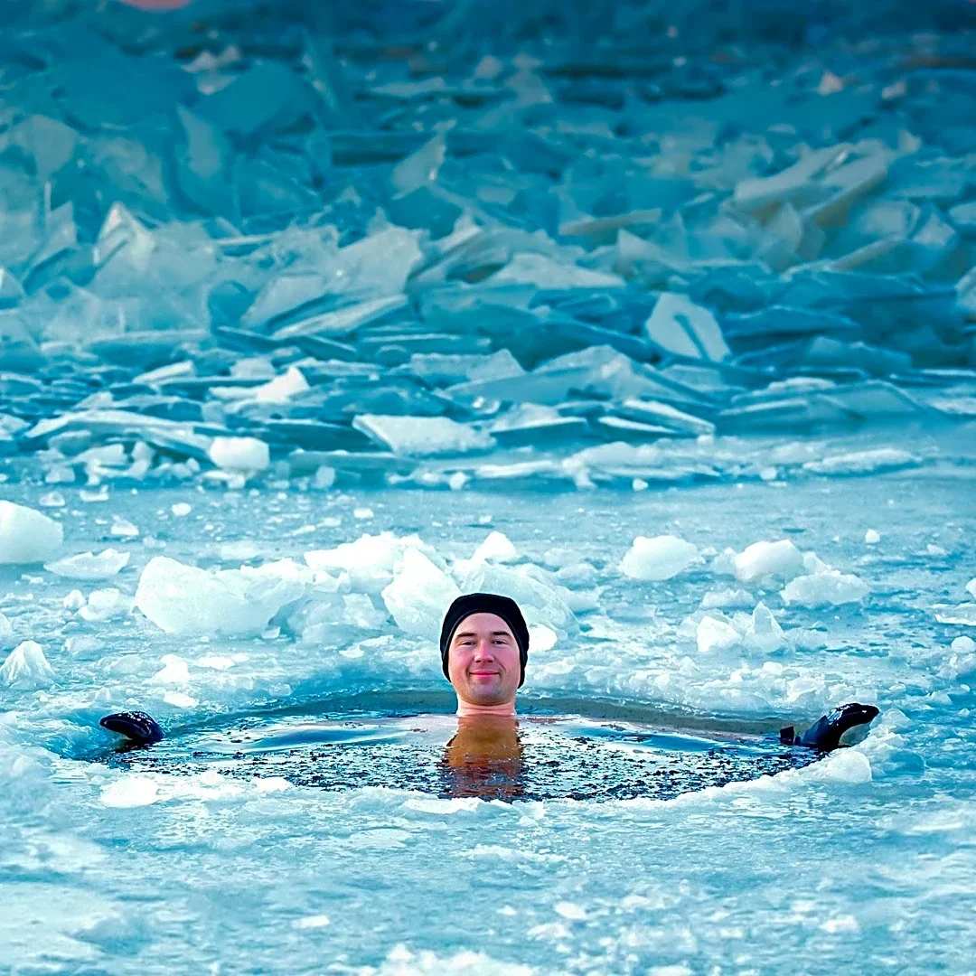 Cold Plunge Tubs Gain Popularity for Post-Workout Recovery and Wellness