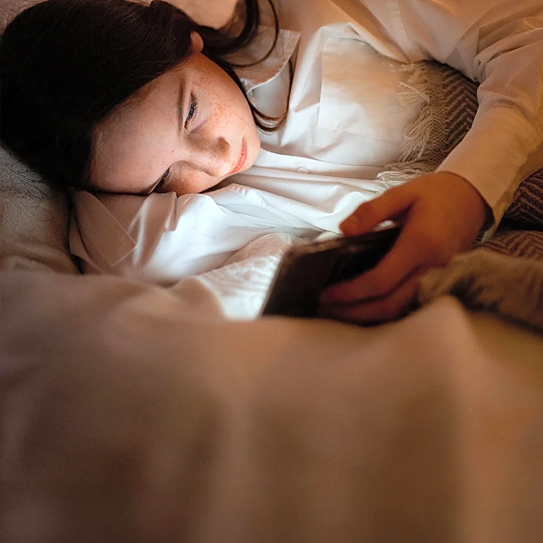 Bryan Johnson's Girlfriend Utilizes High-Cost Device to Track Nighttime Vaginal Blood Flow for Longevity Research