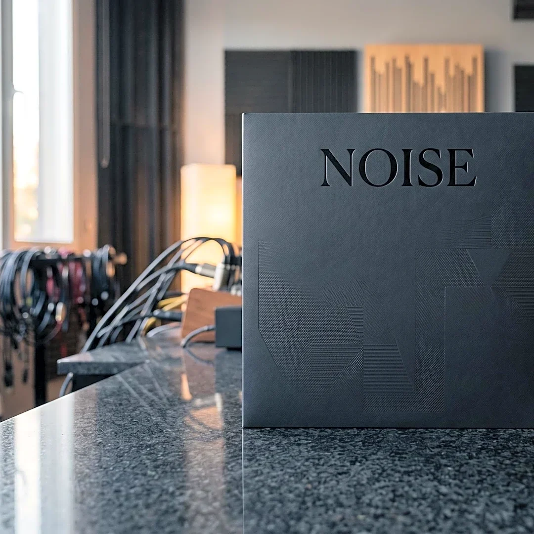 Lee Han-gul, Former X1 and BAE173 Member, Debuts as Solo Artist with Album 'NOISE'