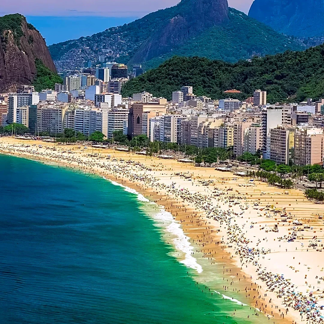 Brazil's Services Sector Experiences Slight Contraction in August, Tourism Shows Rebound
