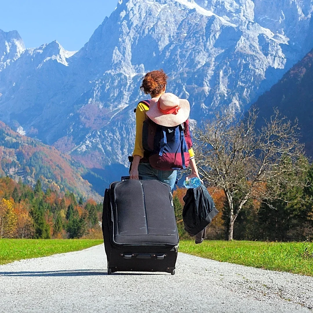 Majority of U.S. Autumn Long-Haul Travelers to Europe Are First-Timers Planning Multi-Country Itineraries