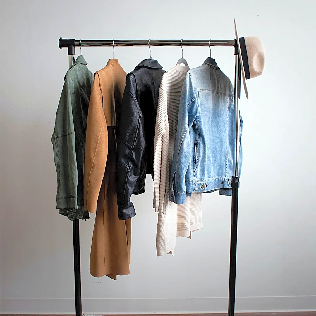 Banana Republic Collaborates with Henry Zankov on New Capsule Collection