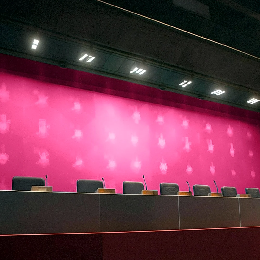Newport Beach Finance Leaders Address 'Pink Wall' at UC Irvine Event