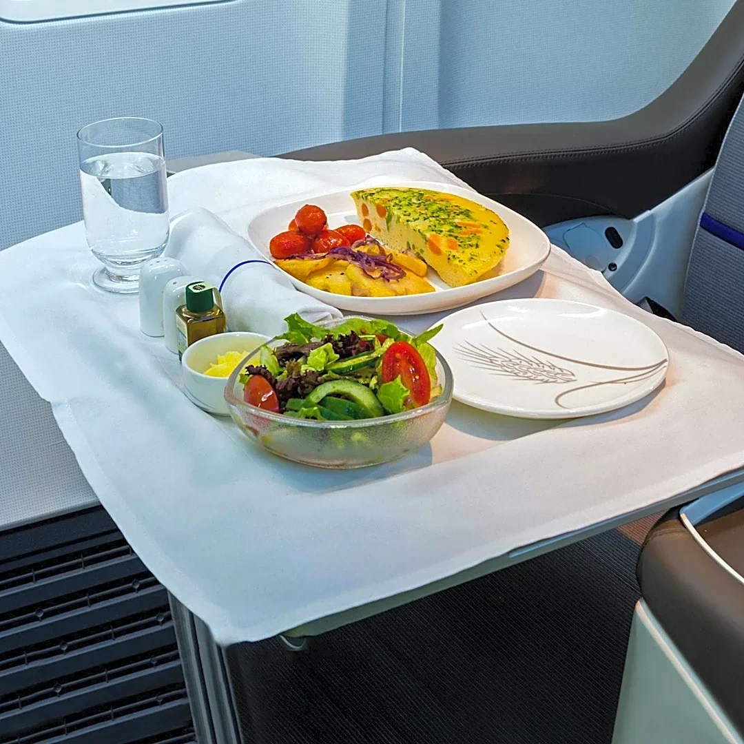 Delta Air Lines Enhances Premium Cabin Experience with New Dining, Beverages, and Next-Generation Suites