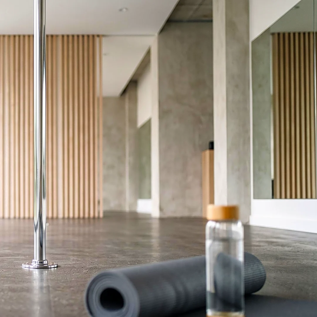Couples Strengthen Relationships Through Pole Dancing, Citing Shared Interests as Key to Success