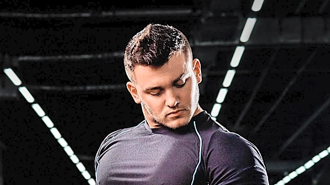 Dumbbell Hammer Curl Builds Brachialis Muscle for Enhanced Biceps Definition