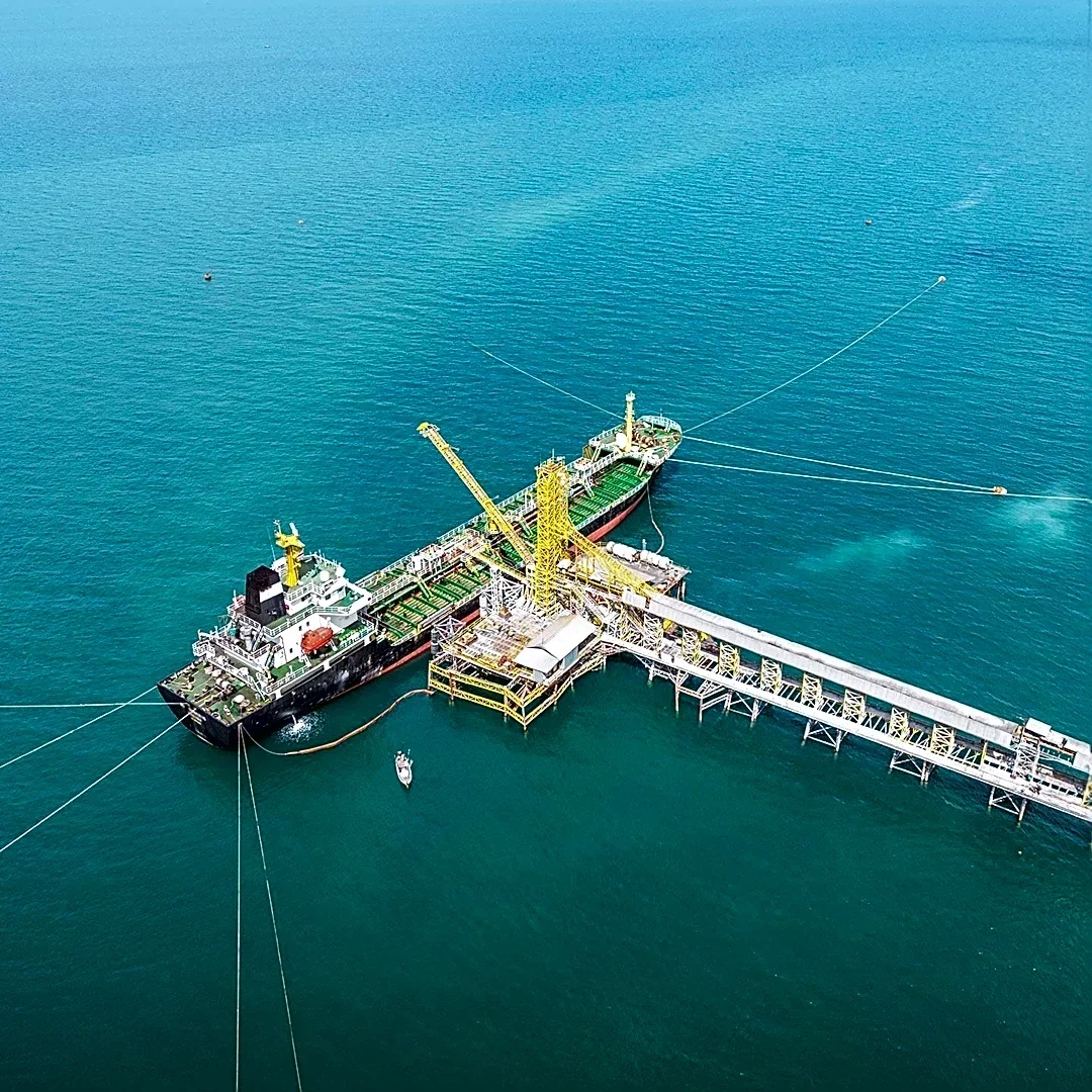 Ship-to-Ship Oil Transfers Increase Off India's West Coast Amid Strait of Hormuz Congestion