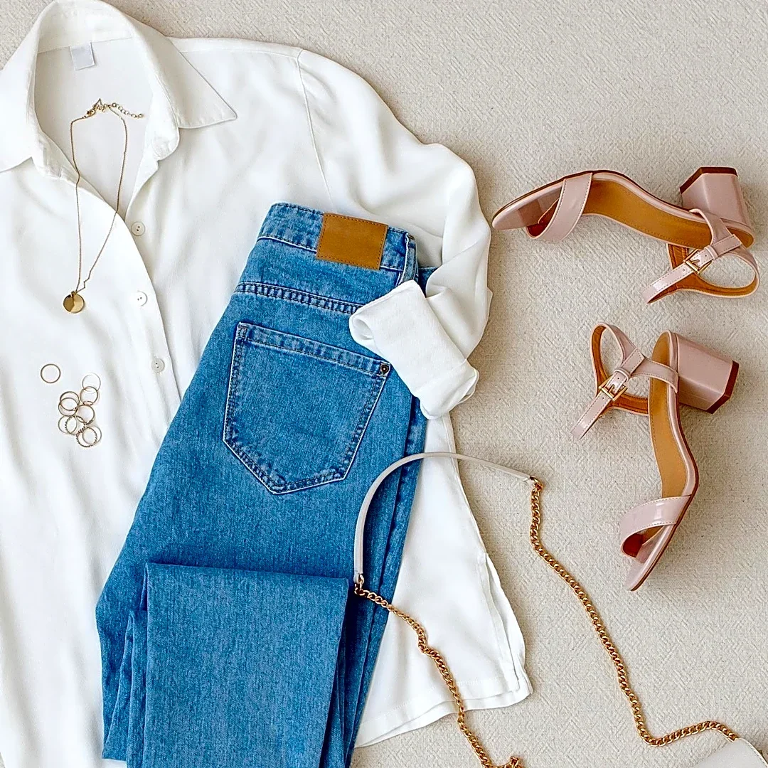 Jewelry as a Focal Point: Elevating Simple Outfits with One Piece