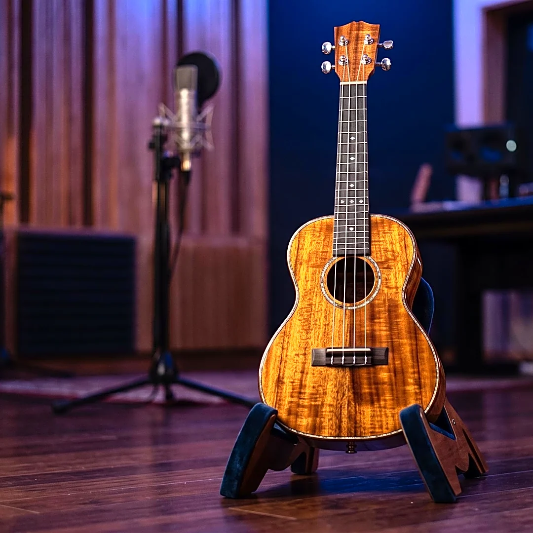 Ukulele Virtuoso Taimane Releases New Album 'Li'ulā' Exploring the Mystery of Night