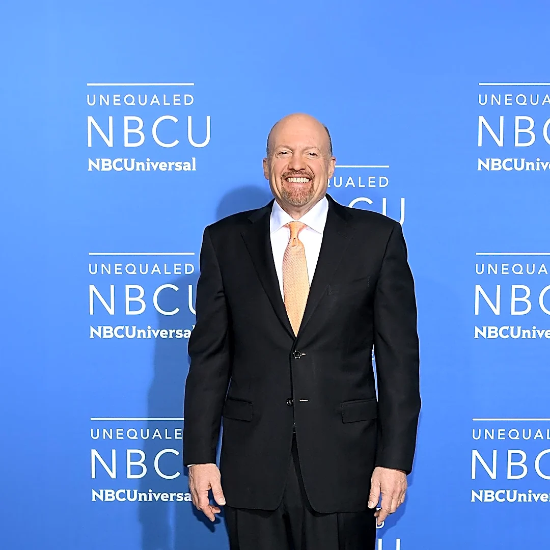 Jim Cramer Recommends VF Corp and Kontoor Brands as Investment Opportunities Amid Shifting Fashion Trends
