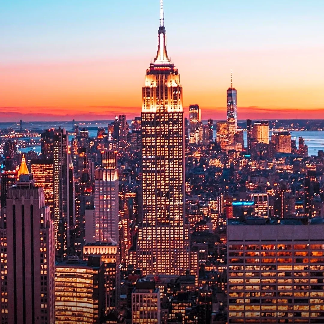 New York City Serves as Romantic Backdrop for Three Young Adult Novels Exploring Love and Connection
