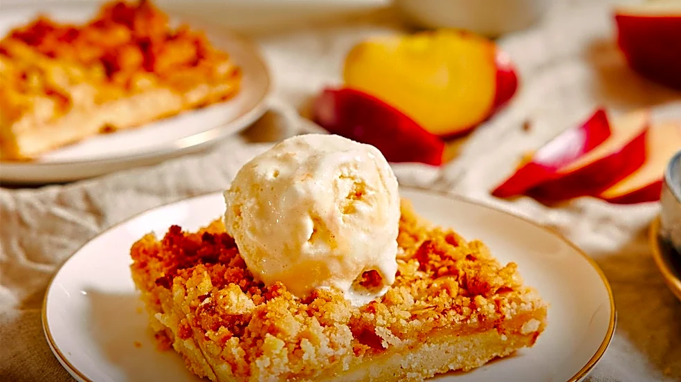 Costco Introduces New Vanilla Apple Pie Sundae to Food Courts Nationwide