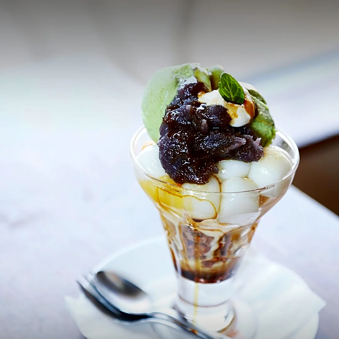 Chainsaw Cafe in Los Angeles Offers Unique Venezuelan-Inspired Cuisine and Ice Cream