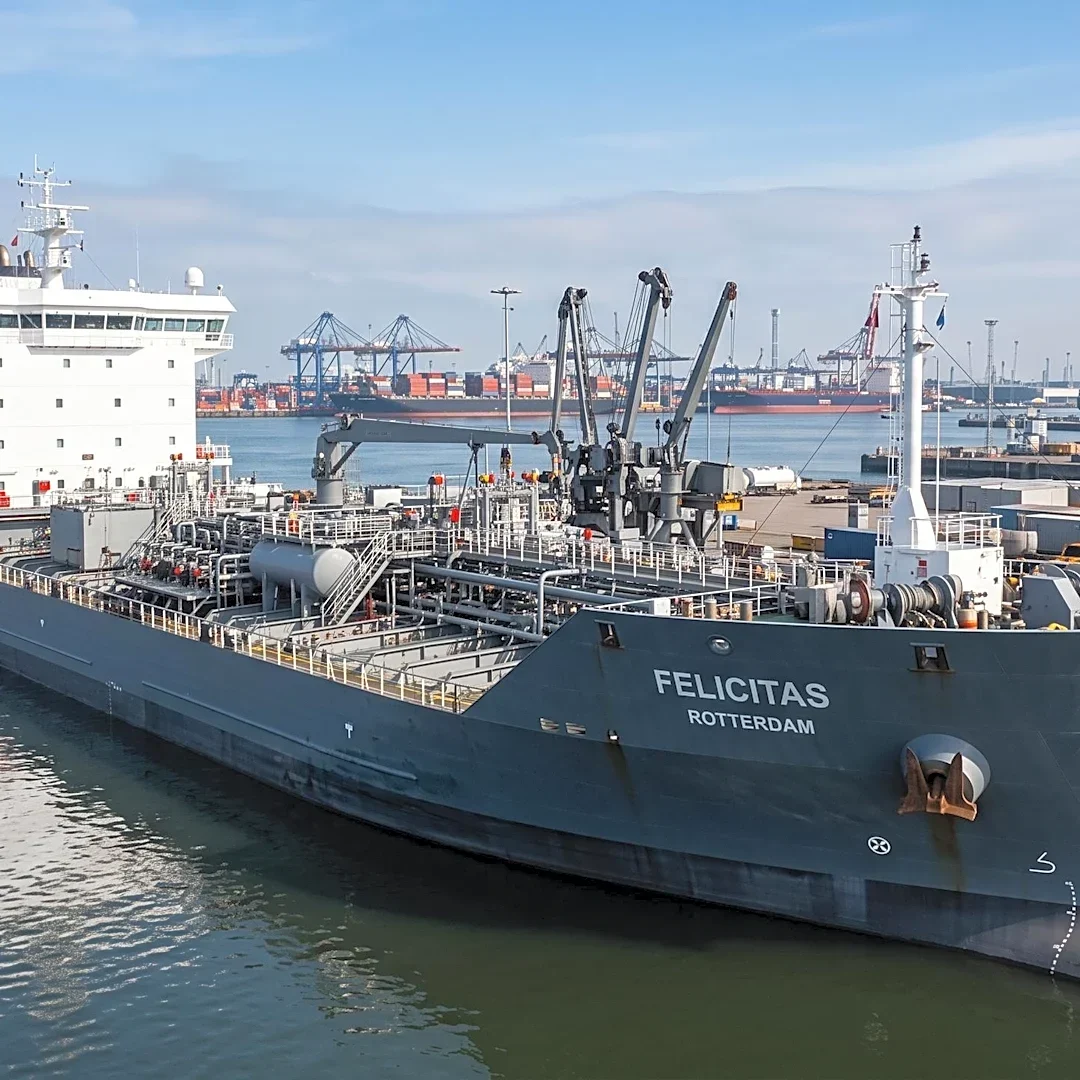 AMS Barging Christens New Methanol-Ready Tanker 'Felicitas'