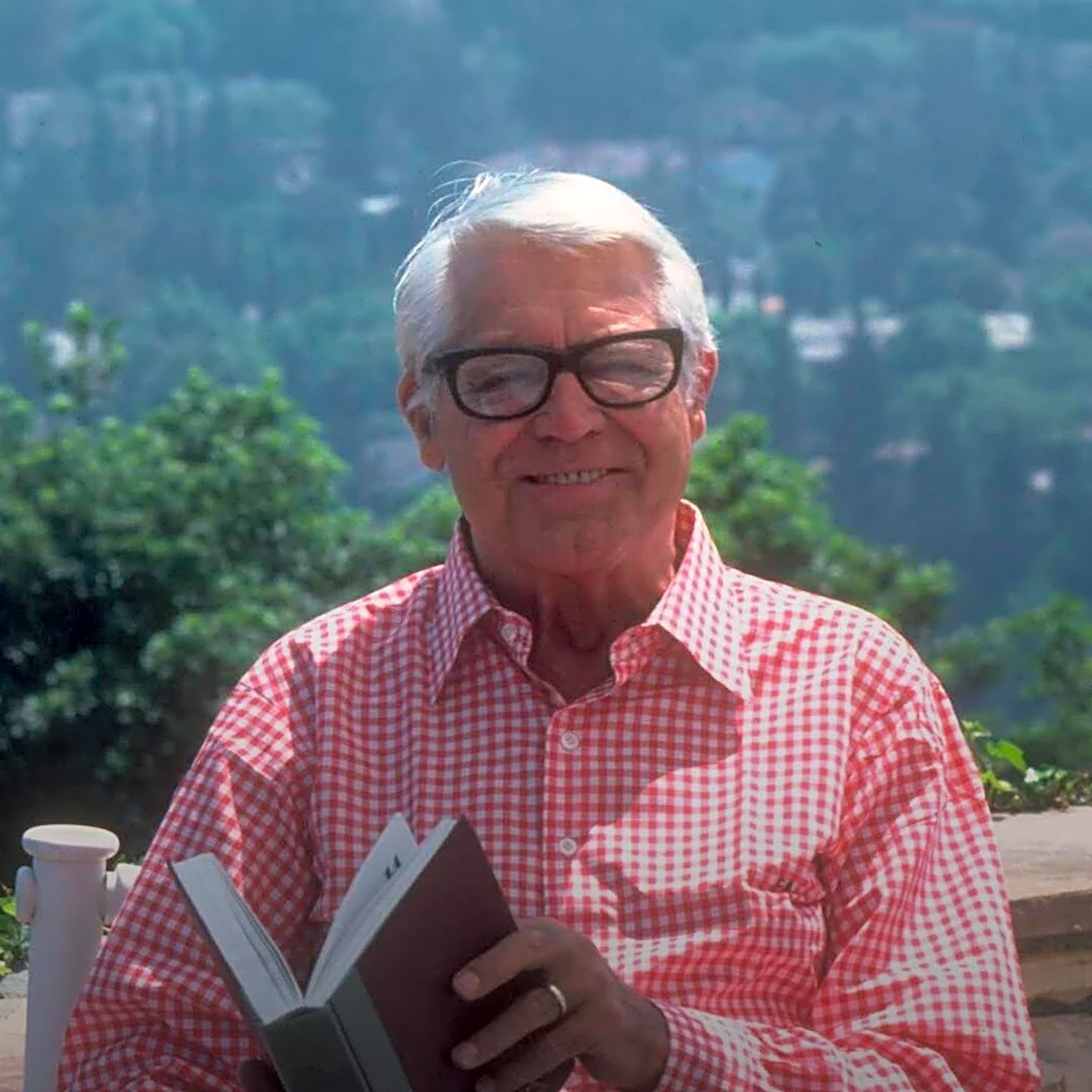 Steve Martin Names Cary Grant as Greatest Comedy Actor, Citing Effortless Delivery