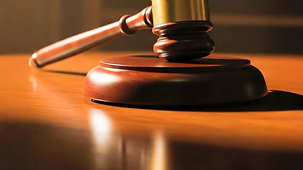 Judge Dismisses Charges Against Actor Timothy Busfield Citing Prosecutorial Misconduct