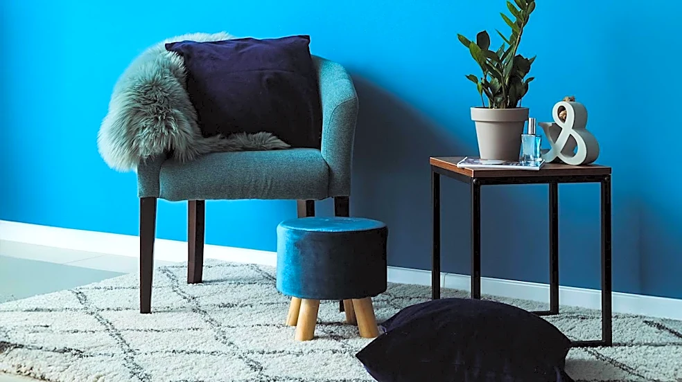 Design Trend 'Color Drenching' Gains Popularity for Creating Enveloping Home Spaces