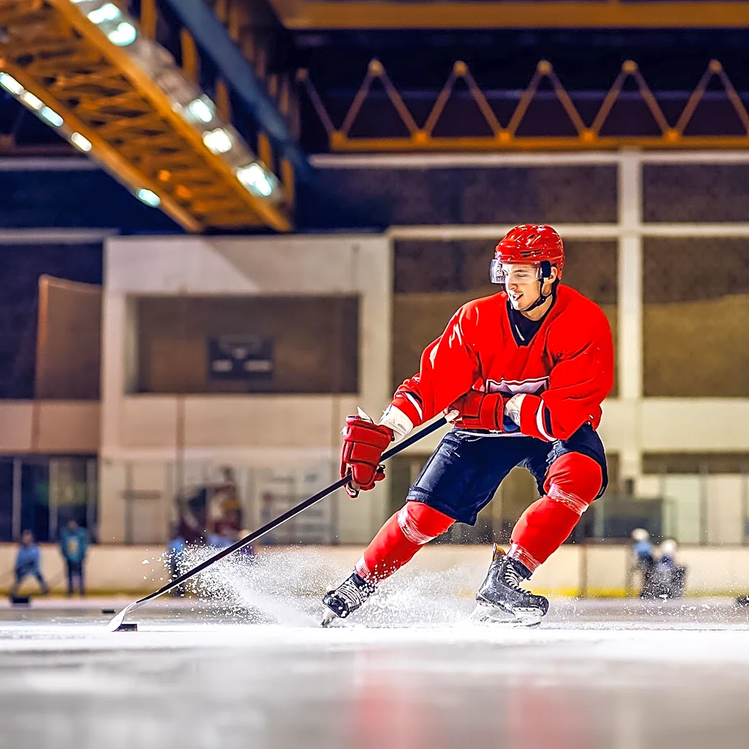 UVM Men's Hockey Team Defeats #11 Boston University in Home Opener