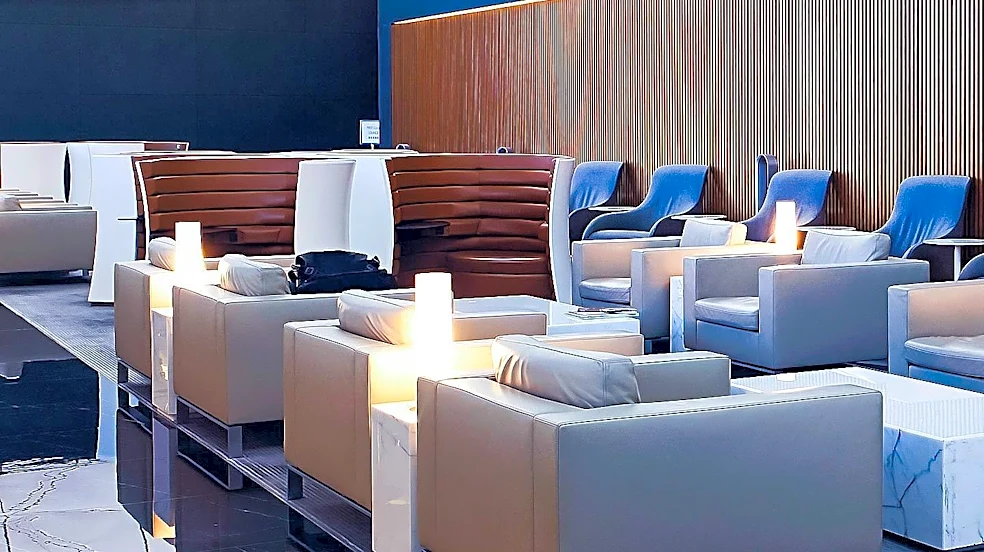 Sodexo Seeks Airport Lounge Wait Staff for American Airlines Admirals Club at MCO