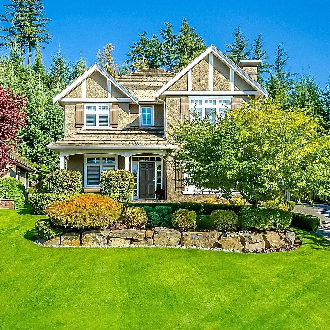 Retaining Walls Offer Protection for Outdoor Living Spaces Against Water Damage