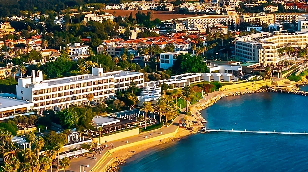 Oxnard Beachfront Hotels Offer Diverse Coastal Getaway Options