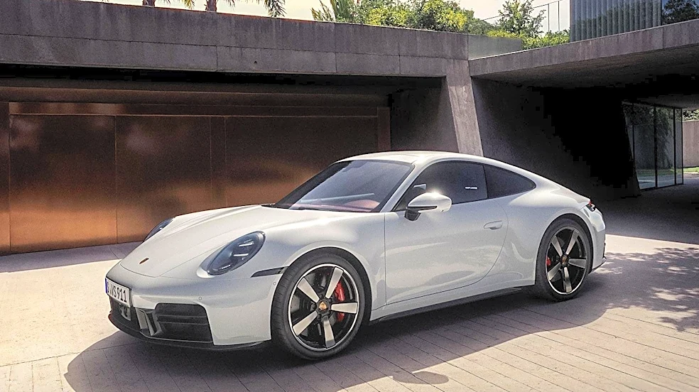 Arkadia-Life Unveils $30,000 Porsche 911-Inspired P01 Classic Sofa with Integrated Amenities