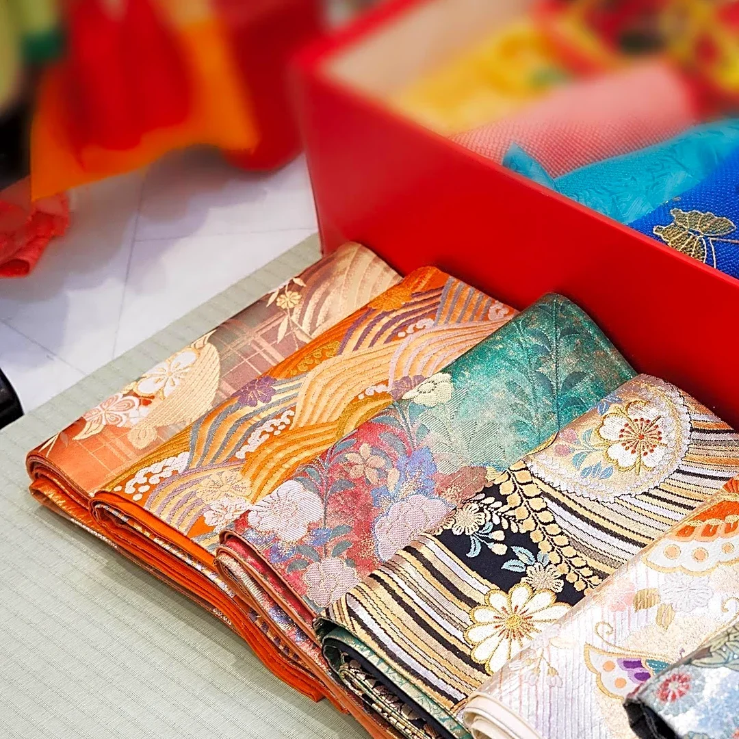 Japanese Denim Makers Prioritize 'Vibe' and Taste Over Efficiency, Gaining Competitive Edge
