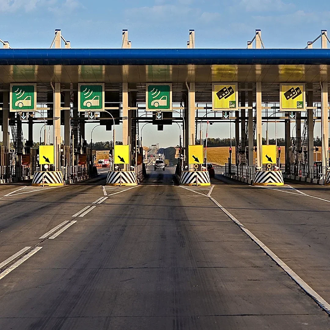 TFIG Assists Carriers with Weigh Station Bypass and Toll Payment Programs