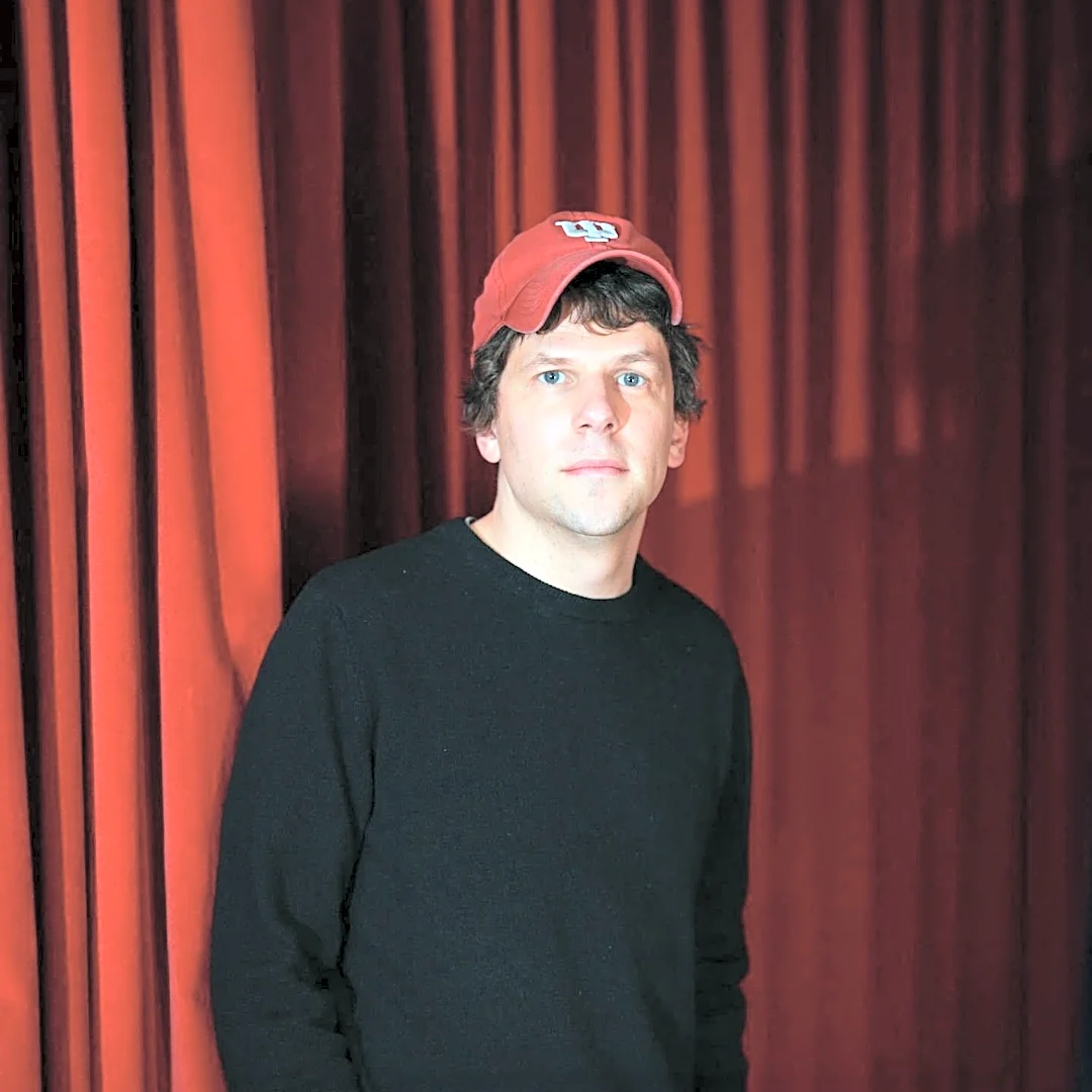 Jesse Eisenberg Claims Razzie Award for 'Batman v Superman' Damaged His Acting Career