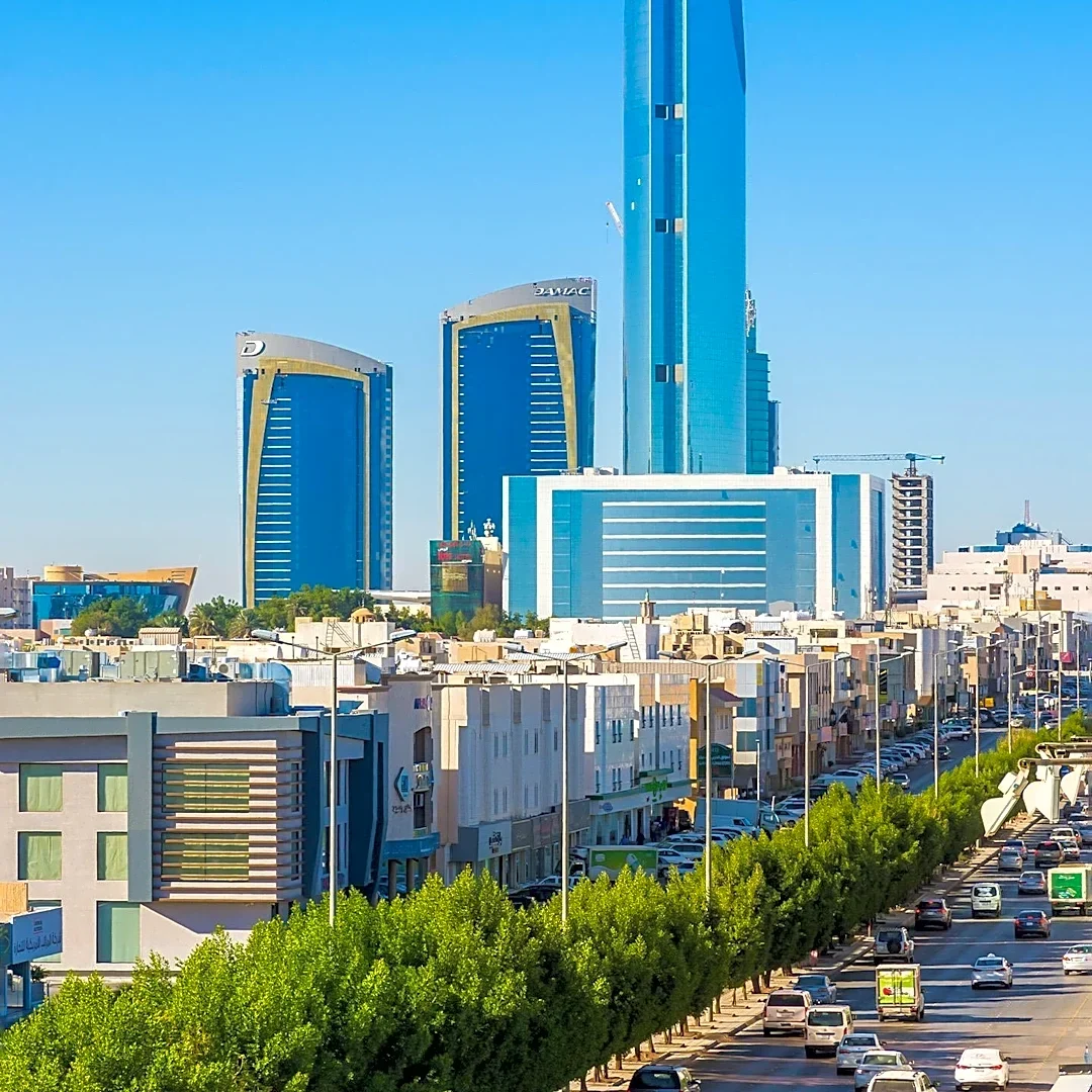 Saudi Arabia Unveils Luxury Electric Vehicles Amidst Houthi Attacks and Vision 2030 Challenges